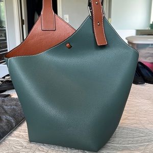 Masion Beaute bucket shoulder bag